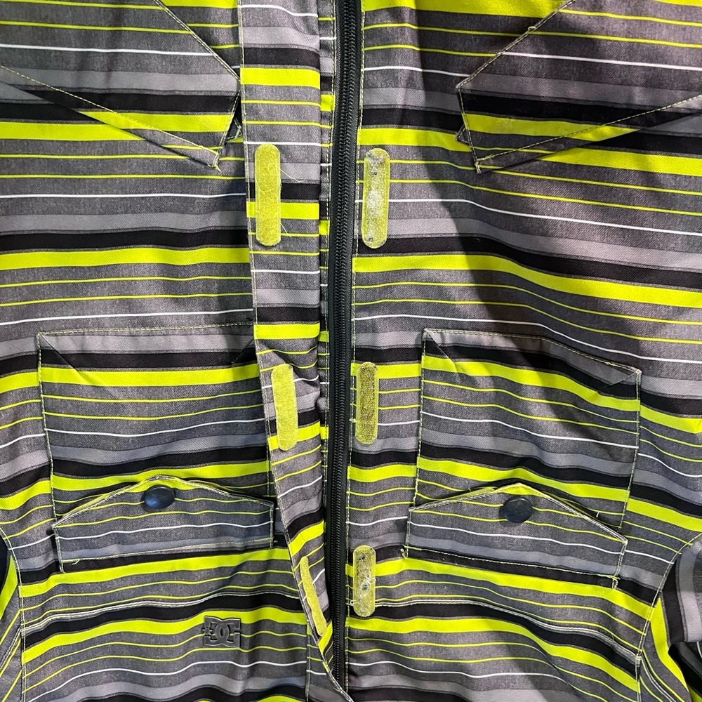 DC Ski/ Snowboard Jacket - Picture 6 of 14